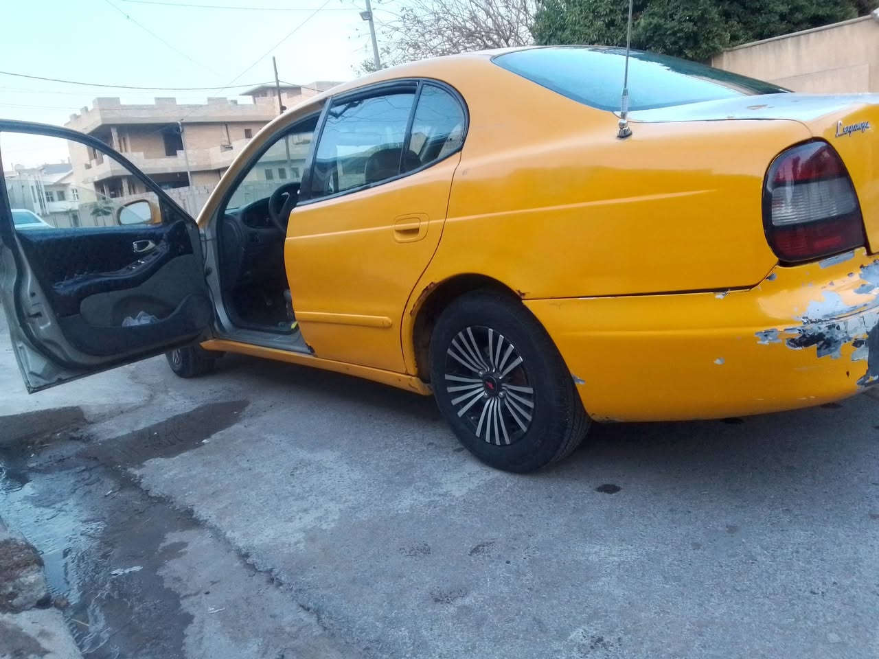 مكلف بلنشر
دايو اجرة موديل 2000 رقم الماني شرط التحويل هيئه وغرامة صفر مكينة كير بشرط السيارة بدون حادث تبريد شغال كهربائيات كلها شغاله طخم تايرات جدد طالب عليها 30 ورقة وبيها مجال للطيبين الشراي يتصل ع هذا الرقم ***********
