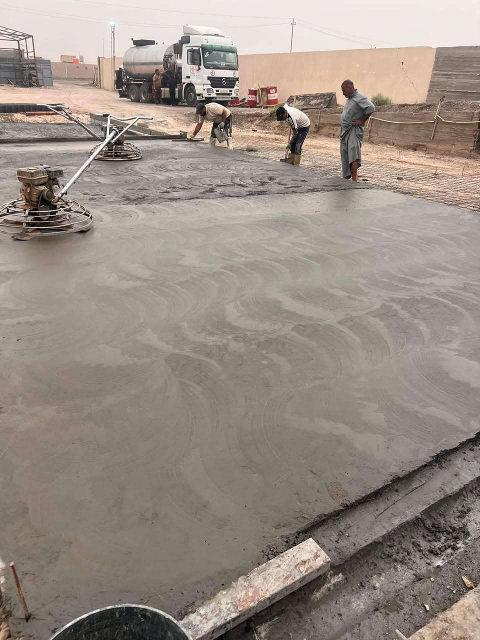 مستعدين صب وسقل ب الهليكوبتر 

كافة أنواع الصب 
دوائر حكوميه 
ساحات  
ومدارس صينيه
جملونات 
شغل درجة اولئ  كافة أنحاء العراق 
للاستفسار المراسلة واتساب او الاتصال
***********    ***********
