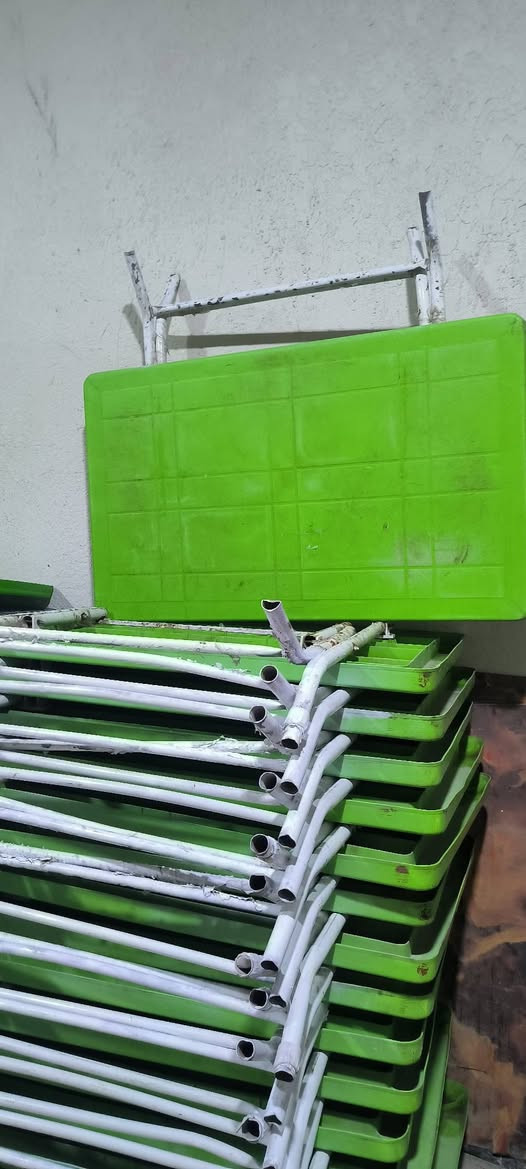 البيع 
مبردات امريكي حجم كبير العدد 3
ميز طعام الشيخي العدد 80 
كاربت فراش القطعه 5 × 4 العدد 25
 بريمزات دائري عدد 10 
طباخات مربع قياس 80 × 80 عدد 4

البصره 
***********
***********@
