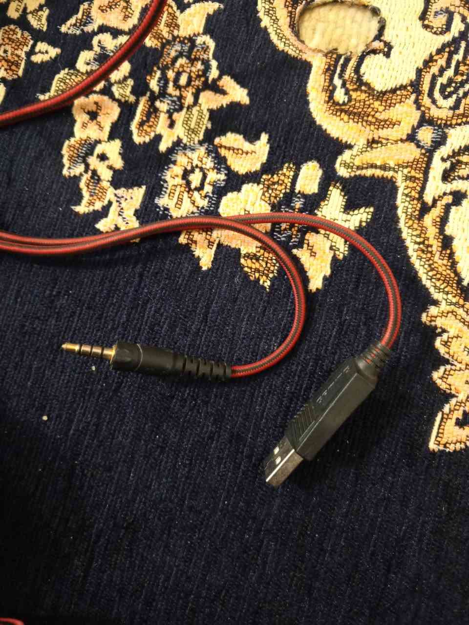 سماعات اصلي كيمنك تراهم تلفون و منفذ يو اس بي اخذتها ب 50 فول عل فحص اريدها مروس ب شاحن ايفون اصلي إذا مو اصلي ماريد الرقم
***********
