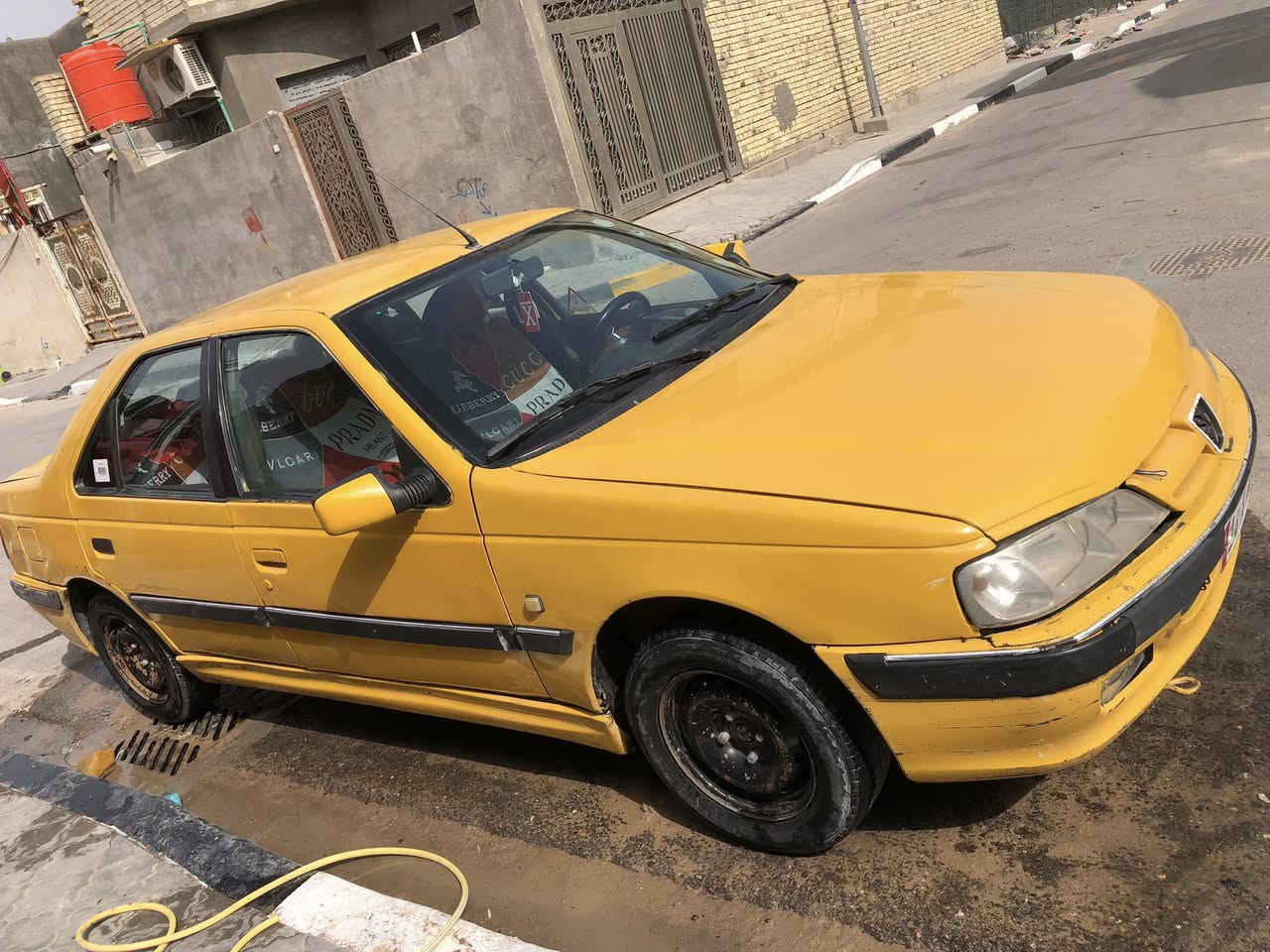 بيجو بارص 2012اصفر للبيع مصفره هيئه وغرامه مامطلوبه ربع مكفوله ضربه كير مكينه البصره الزبير *********** السعر ٣٠
