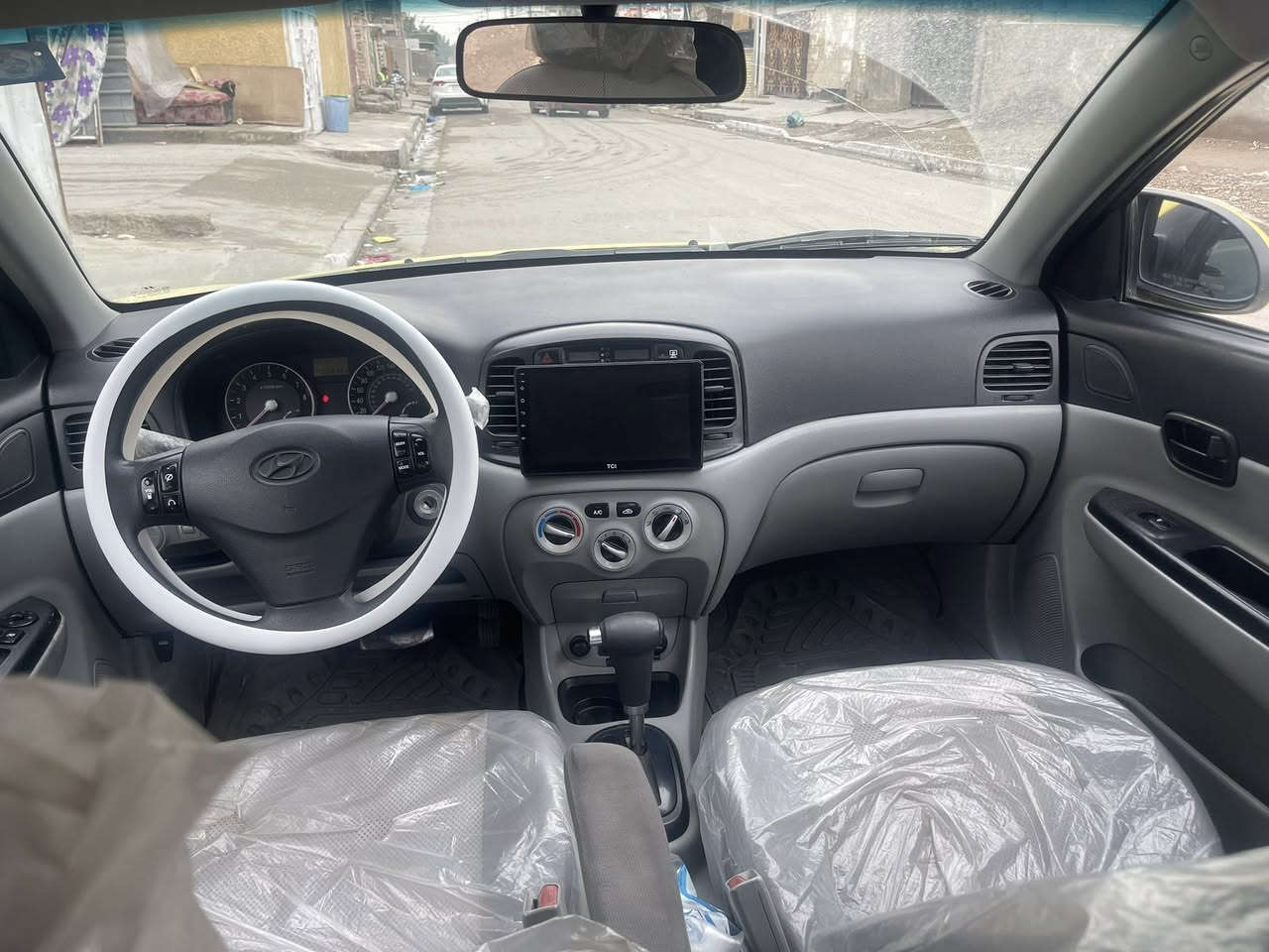 اكسنت مديل 7 وارد امريكي حادثها جاملغ الامامي سياره جديده وجاهزه كير مكينه تخم تاير مكان الشعب سعر 84 وبيهه مجال استفسار عل رقم ***********
