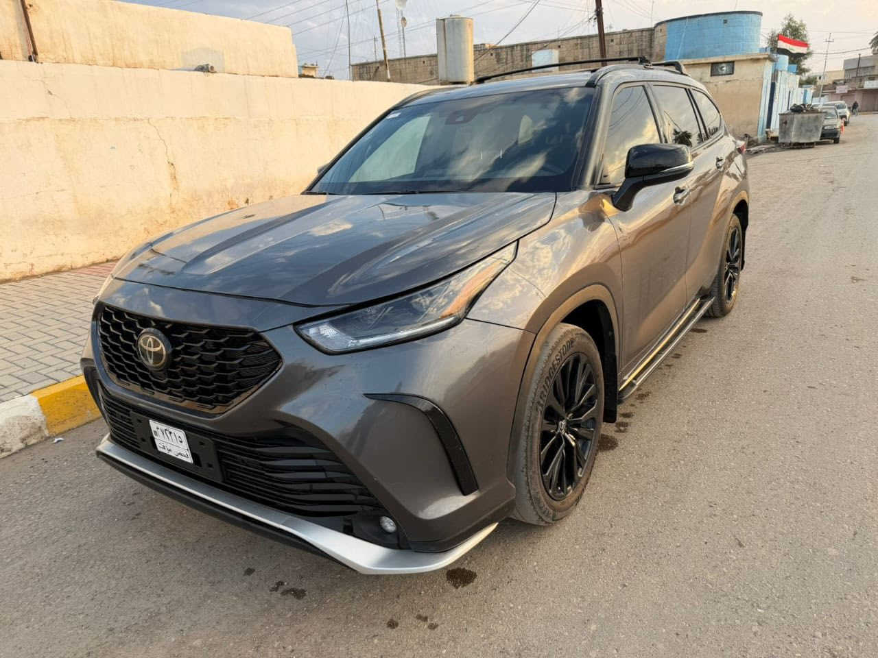 السلام عليكم 
هايلندر
موديل:2023
لون :فيلي
ما مرقمه منفيس
مواصفات:xse فول 1/1
سلايت كشانه جلد تدفئه تحكم 1/1بصمه
تحكمات ستيرن جيهتين
مثبت سرعه
ماشيه:26 الف
رادار امامي
رادار خلفي 
4X4
اشاير بل مري
لايت زينون
تشغيل عن بعد
مانع انزلاق
صندوق كهربائي 
وارد؛ امريكي
محرك سياره؛4
ضرر موضح بالصوره صبغ بونيد فقط ايرباگ بردة استيرن طاگ الباقي سياره مكفول شرط
سياره شرط مال جناي

سياره(مفوله مواصفات)

 
 سعر3شدات وبي مجال ويرهم مراوس حسب القناعه
اتصل وتدلل
رقم***********
