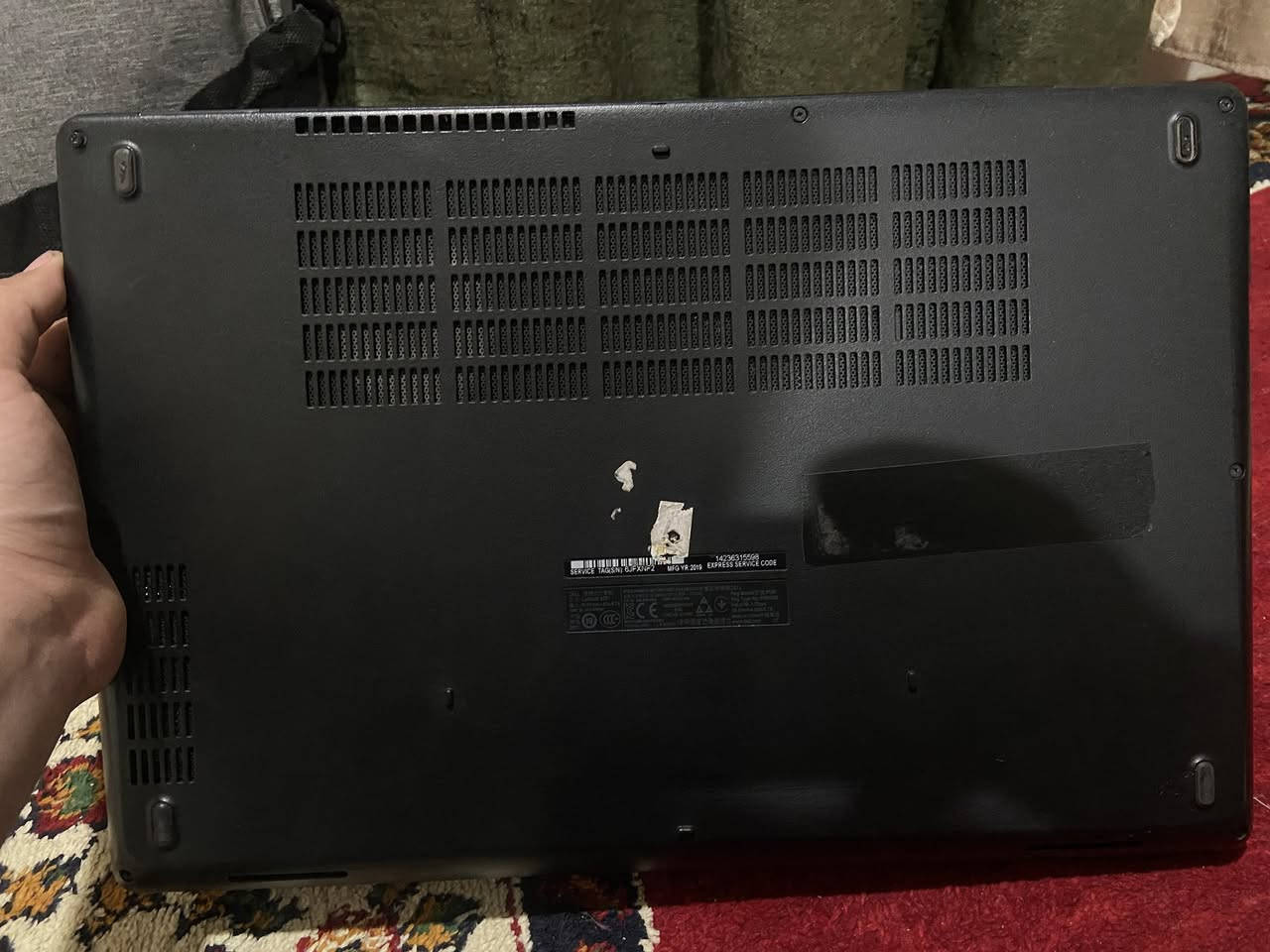 لابتوب للبيع بحالة ممتازة 
( استخدام شخصي وقليلل كلشش )

💻 المواصفات
المعالج: Intel Core i7 (الجيل الثامن)
 • الرام: 32GB
 • التخزين: 256GB SSD (سريع جدًا)
 • كرت شاشة: منفصل (ممتاز للتصميم والألعاب)
 • الكيبورد: بإضاءة (Backlit Keyboard)

⚡ الأداء:
جهاز قوي وسريع مناسب للأعمال الثقيلة، التصميم، الدراسة، وحتى الألعاب الخفيفة والمتوسطة

🧼 الحالة:
نظيف جدًا وخالي من المشاكل، استخدام خفيف.

💰 السعر: (٣٤٠ الف وبي مجال )
📍 الموقع: (الناصريه ) توصيل متوفر


**إذا كنت صاحب هذا الإعلان وتريد حذفه لأي سبب، رجاءا أرسل رسالة إلى الدعم الفني**