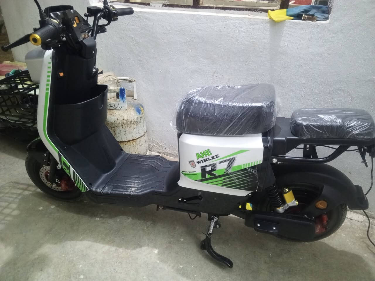 السلام عليكم موطور شحن للبيع 
واستخدم ثلاث ايام 
السعر 730
‏‪***********‬‏
