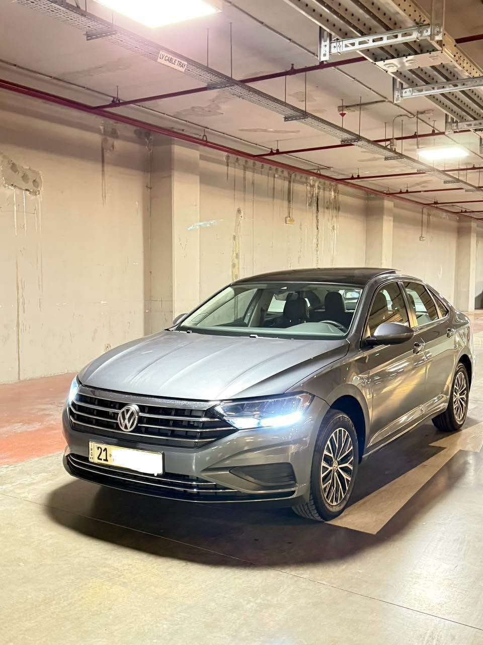 jetta 2021 SE+ فوول مواسەفات 
پانۆراما

‎کوشن جڵد 
‎کوشین هیتەر
‎کوشن کارەبا 
سێ مۆدی لێخورین 
‎ئیکۆ نۆرماڵ سپۆرت 
‎ناو لید 
‎تەبرید دوو زۆن 
‎شاشە گەورە 
‎ڕاداری پیشەوە 
‎ڕاداری پشتەوه
‎کامێرا 
‎گێر تۆماتیک حادی سپۆرت 
‎زۆر مواسەفاتی تر 
سەیارەکە بەس بۆنیتی کراوە بە بیلاد بێ بۆیاخ و پەلەیە pdr هەیە ناوگرتنو شانسی نییەتی بەشەرت رادێتەریشی بلادیە بەشەرت  گێرو مەکینە بەشەرت تەقەو رەقەشی نیە .
‎ماوەی ڕۆشتن٤٣هەزار مایل 
شوێن سلێمانی 
ژت: ***********
ژت: *********** السليمانية, العراق
