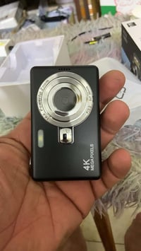 كامرة فور كي • كامرة فيديو • إلكترونيات