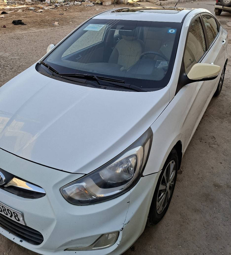 السلام عليكم
هيونداي اكسنت ٢٠١٤ خليجي
مكفوله عدا البارد قليل جاملغ امامي السايق
ماشية ١٦١ الف كيلومتر
محرك ١٦٠٠ دووش مكفول ما مفتوح برغي
رقم ميسان جديد باسمي السياره مو بياع شراي
تخم تاير جديد هسه مبدله
سياره شاشة بس نقص كاميرا مكسورة
مكان ميسان العماره
تواصل ماسنجر 

السعر ١١٣ وبي مجال قليل
السعر غالي وميعجبك الله يرزقك بالاحسن منها
ربي يوفقكم عمارة, ميسان


**إذا كنت صاحب هذا الإعلان وتريد حذفه لأي سبب، رجاءا أرسل رسالة إلى الدعم الفني**