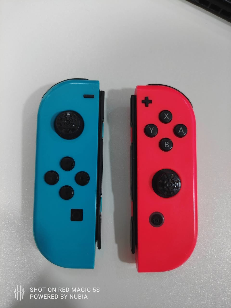 ب160 ما مهكر الملحقات فقط الي بالصورة شغال 100% بدون اي مشاكل مكاني بابل 
يوجد توصيل لكل العراق 
***********
