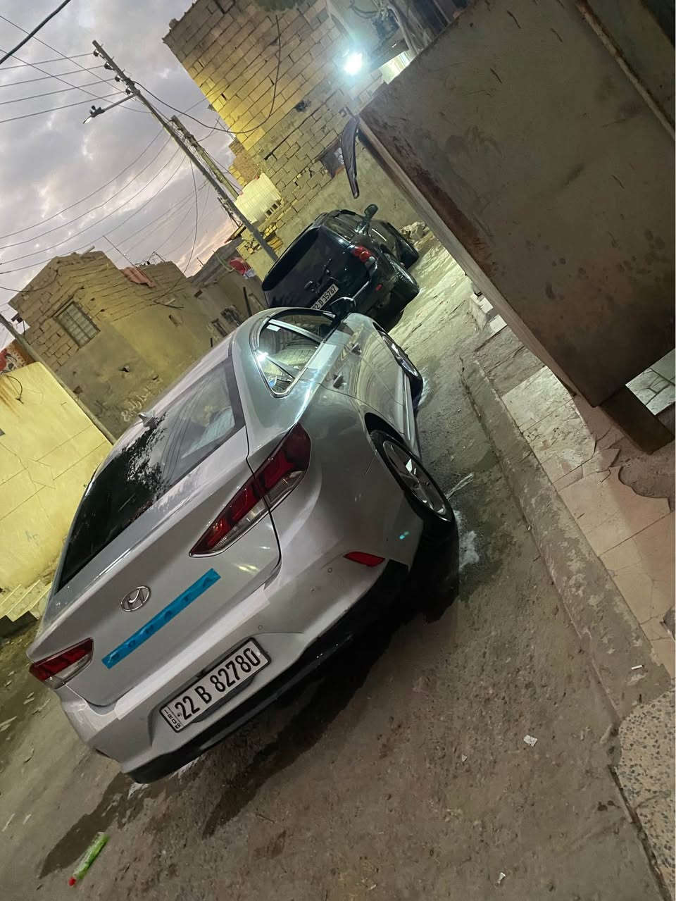 السلام عليكم سوناته 2022. وارد كوري بنازين خط واحد  رقم اربيل السياره كشنات جلد تحكم ستيرن شاشه رادارات السياه فول من عده البصمه و الفتحه و جديدي السياره مكفوله بس بيه قطعه و نص. صبغ و البيبان مقسمات صفحت السايق بس شرط لا مبدلات و لا مضروبات و الباقي كفاله مكينه ٢٠٠٠ دوش ما مفتوحه كير ب الباكيت السياره ماشي 70 السياره كلش حلوا و جديده 
مكاني البصره 
السعر 170 و بيه مجال                                               *********** البصرة, العراق
