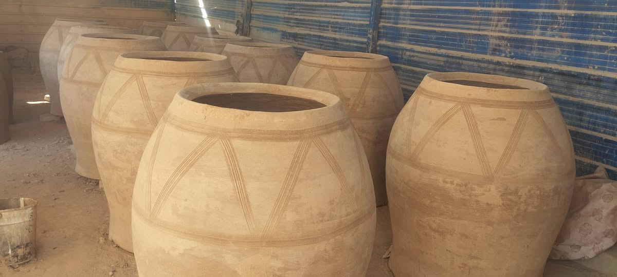 (((((معمل. فاضل  الكوفي الصفحه الرسميه... للبناء والفخار ))))
                
    ***********        ***********

♦️يوجد لدنيا اجود انواع التنانير الكوفية ..
🎄لتجهيز كافة المحافظات وباانسب الاسعار 

🌏تنانير الخبز وتنانير المندي وتنانير الشوي .. لكافة الاحجام والقياسات 
🔥🔥كما يوجد لدنيا كل مستلزمات المخبز 🔥🔥
1 عجانات                   3 طابوك حراري لكافة الانواع 
2 هزازات                    4 ماشاااااااات 
5 قباقة                       6 بريمزات نفط 
7 عفاريت غاز              8 طبكيات كافة الاحجام 
9 ممات نفط               10 ممات غاز وسيت ولف 
وكل مايحتاجه المخبز من مسلتلزمات اخرى 
ماعليك سوة الاتصال  
                           
وتساب***********
