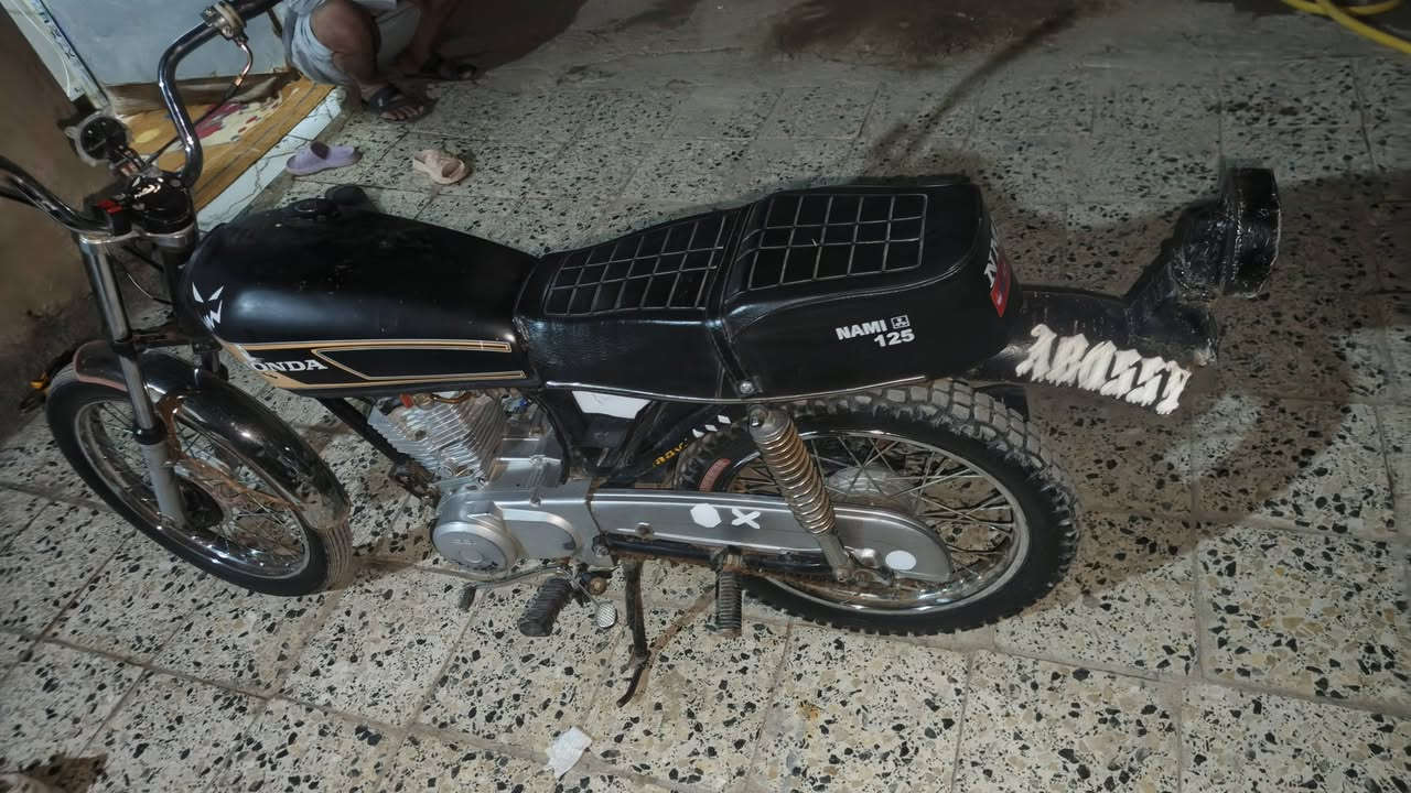 السلام عليكم دراجه كلك  للبيع موديل 19محرك 22المكان الدوايه السعر 400وبيه مجال


**إذا كنت صاحب هذا الإعلان وتريد حذفه لأي سبب، رجاءا أرسل رسالة إلى الدعم الفني**