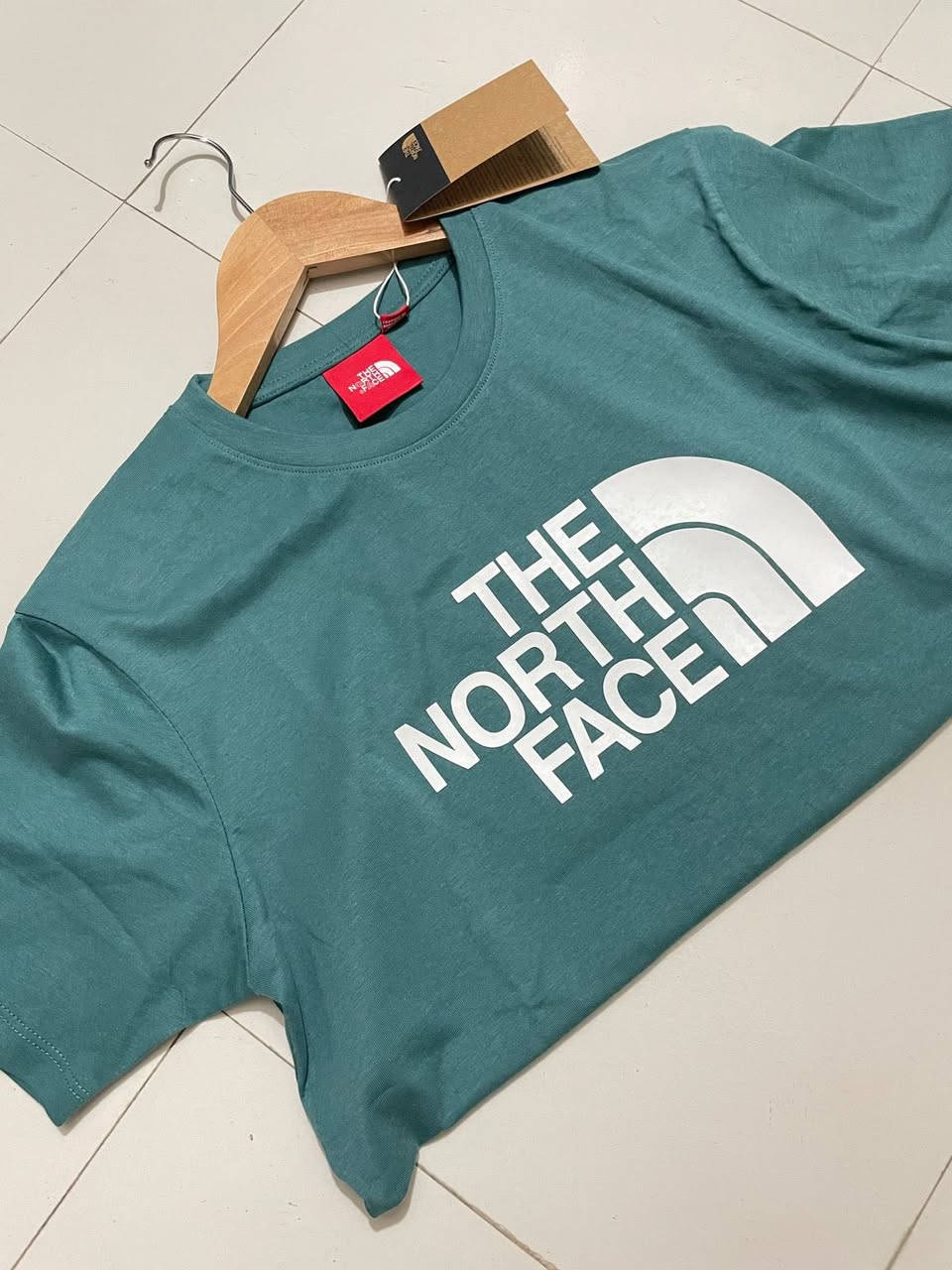 تي شيرت رجالي أصلي من براند The North Face
منتجات أصلية 100% ✅
ألوان مختلفة 🎨
مقاسات متوفرة: S – M – L – XL 📏
للبيع بالجملة فقط 💼
للطلب والتواصل على الخاص 📩


**إذا كنت صاحب هذا الإعلان وتريد حذفه لأي سبب، رجاءا أرسل رسالة إلى الدعم الفني**