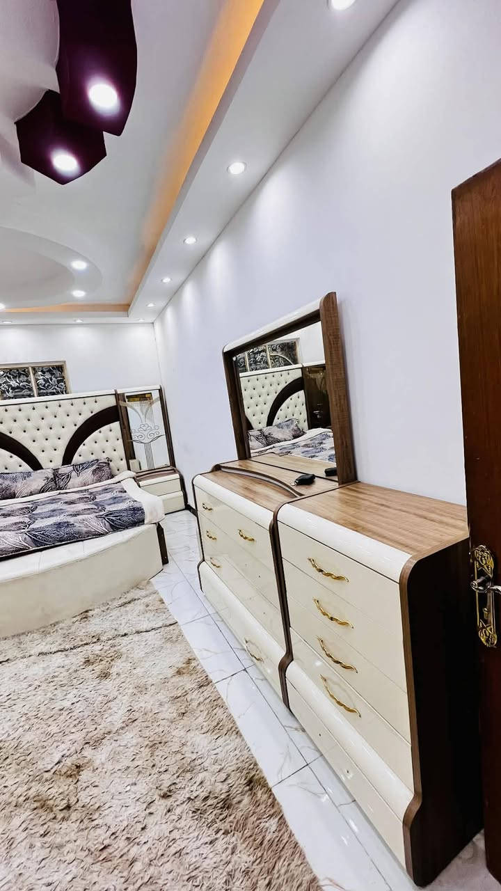 يا الله ....بيع مستعجيل /تم خصم السعر
غرفة تركي تكمة ١٢ قطعة نظافة 90%
استعمال قليل جدا 
السعر :800الف
للتواص اتصال/واتساب :***********
