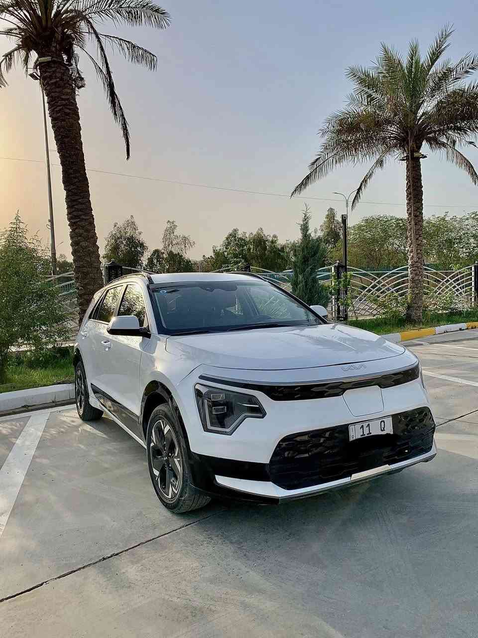 السلام عليكم 

للبيع كيا نيرو فول كهرباء 2023

•بصمه تشغيل عن بعد 
•مقاعد جلد + تدفئه 
•شفتات ب الستيرن
•فول رادارات 
•قياده ذاتيه 
•تنبيه الخروج عن المسار 
•متطور واحد الشحنه تمشي 420 كيلو

السياره فول مواصفات ماعدا الفتحه 
حادثها بنيدها البلادي معدله على كد الضرر 

الموقع : ديالى بعقوبة 
***********
