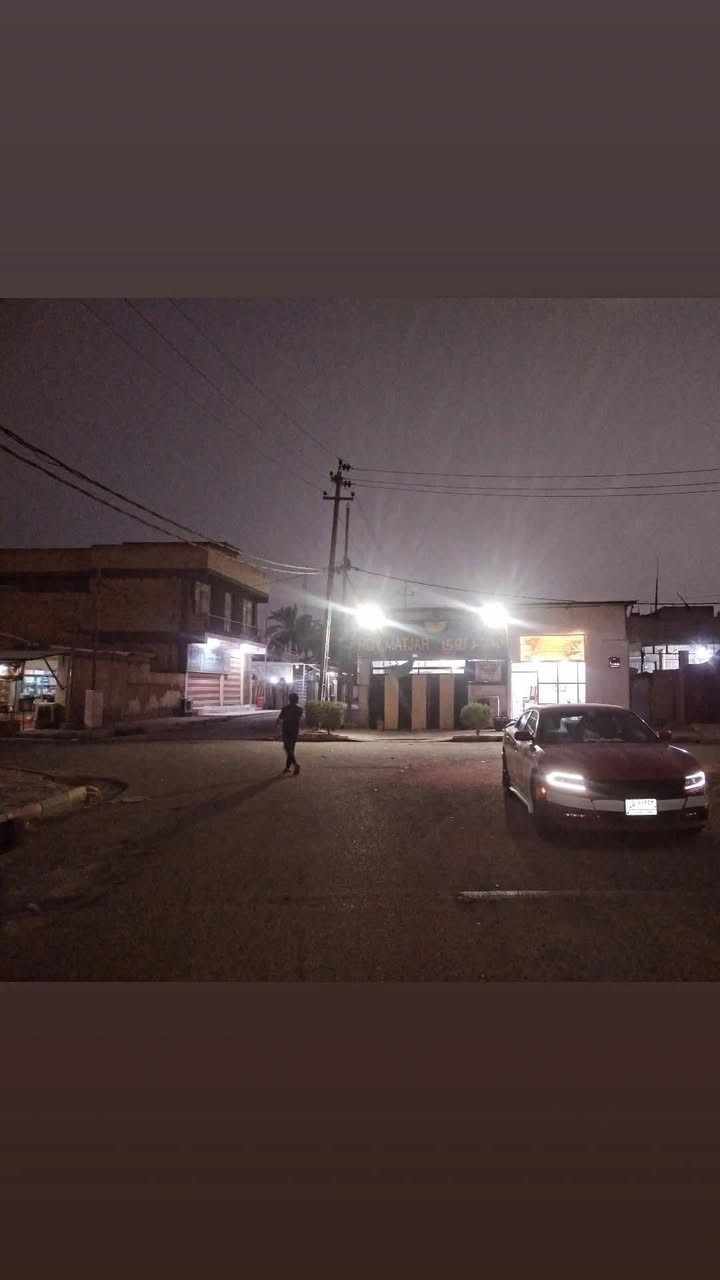 (عقار تجاري للبيع )
محلات ركن طابو صرف مساحتهما ٢٢٠م خلف روضه البراعم
 تحويل مباشر 
للأستفسار ***********
*********** او مراجعة مكتب أمتار للعقار
