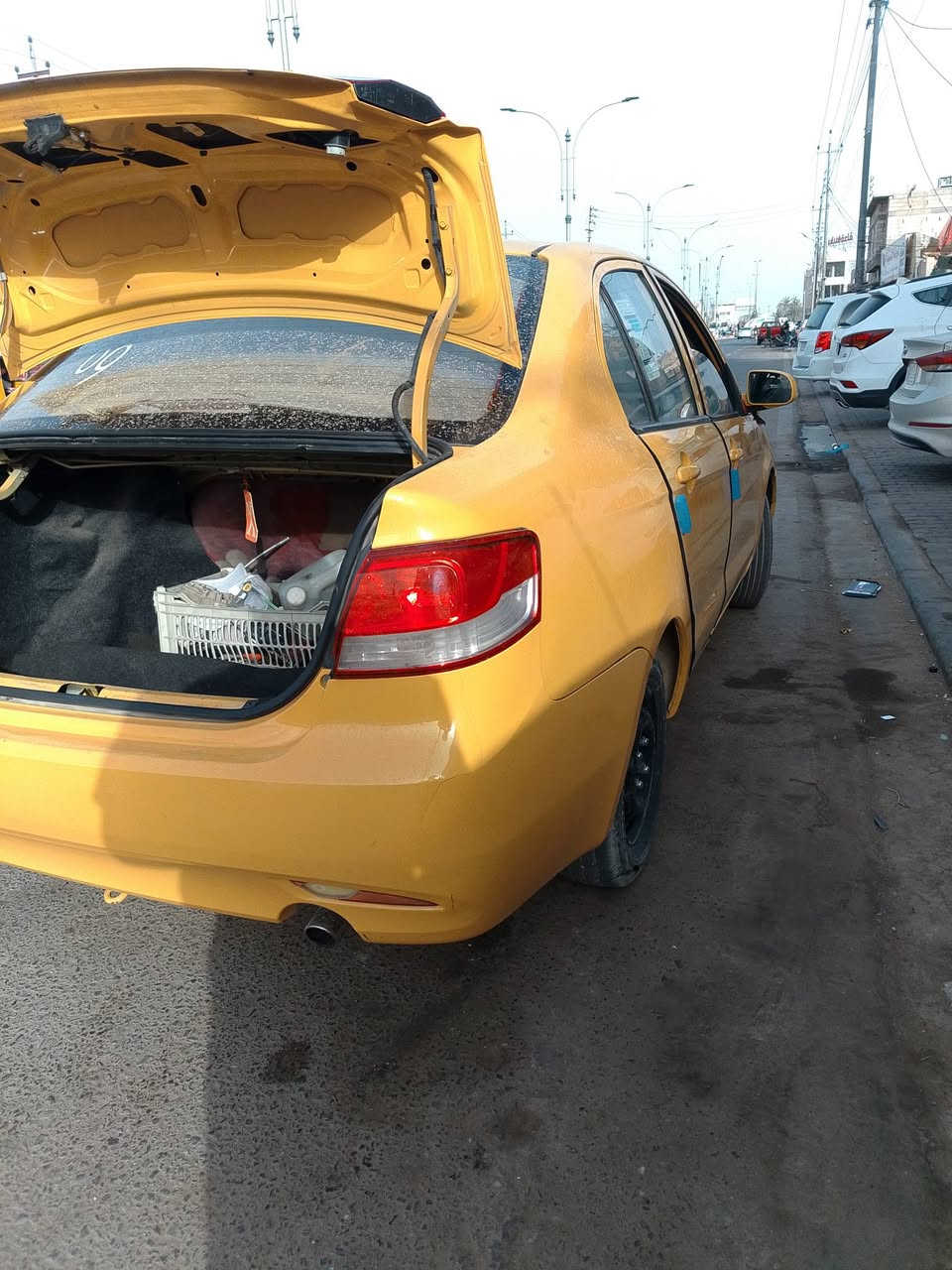 السلام عليكم فاو كير عادي موديل 16طالعه من الشركه بال21 مكفوله كير محرك تبريد مكانها بصره رقمها ذيقار السعر38 
***********
