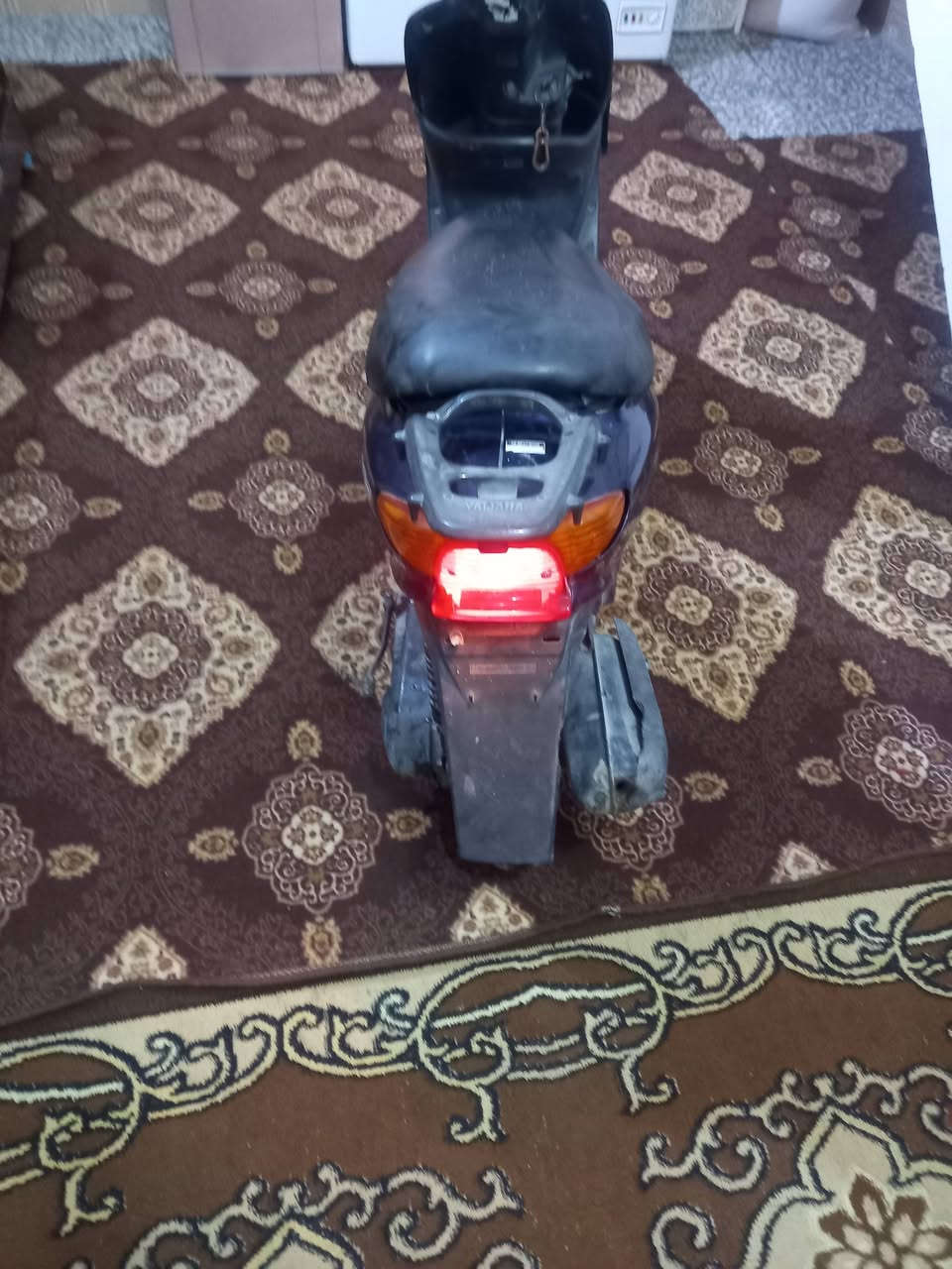 عصفوريه دراجه شغاله بس بيه صوت بلمكينه سلف هندر كهربائيات كله شغاله سعر ١٢٠ بغداد الشعله ***********
