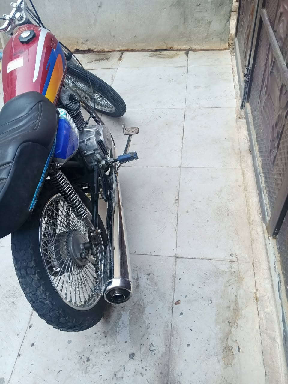 سلام عليكم شباب نامه ثلاث حروف للبيع اقره المنشور زين
وياله ثنين مصطره لا حواج ولا طسه
دبل امامي جديد +دبل خلفي جديد +تاير امامي بجيس 
صالنصه MKZجديده +محرك مابي كل عيب نشاط فول معل كلش حلو كلجات جدد لا صرف ولا بخار بيها تنطي دهن نضوح قليل دهن فقط باقي مابي عيب كلشي ذكرت اقره منشور زين وتعال خاص سعر 230 مجال بصيط للشراي لا تكسر بسعر تسمع كلام مايليق بيك تحياتي للجميع سعر 230 بيع فقط 230وبي مجال شراي خاص ***********
