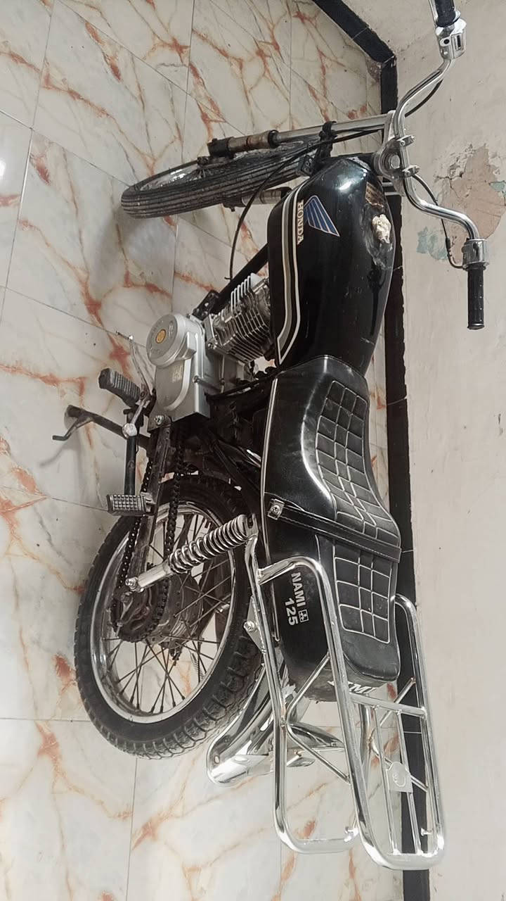 السلام عليكم دراجه اربعه كير شغاله شلعه ومعدل بيع مستعجل 300 وبيهة ومجال حك الجيه رقمي متواجد واتساب هم وفيس هم متواجد ***********تشتريد تعال لا تجي تتفلسف براسي
