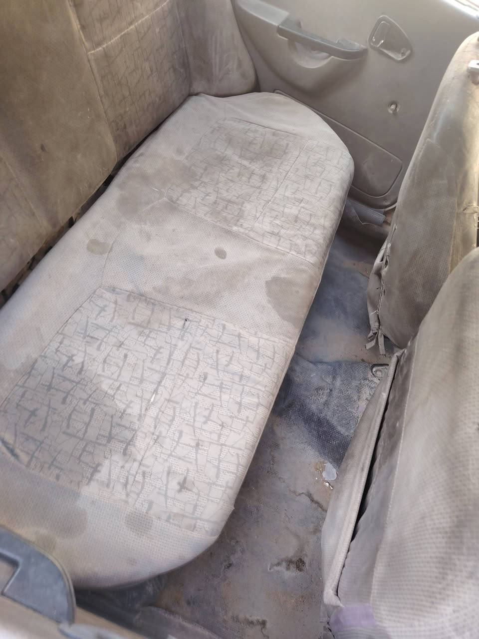 سلام عليكم سايبه مديل 2011 مكينه جديده كير خير من الله شواصي قبل سبوع سويتهن تخم تاير جديد سياره بيه نواقص بور مال ستيرن بولبرين جامه ال باب الوره دعاميه خلفيه ماعليه غرامات 0 عليه هيئه ٢٥٠ وراعيه برشاد تريد يحول تريد بدون تحويل السعر ١٣ بيه مجال

***********
