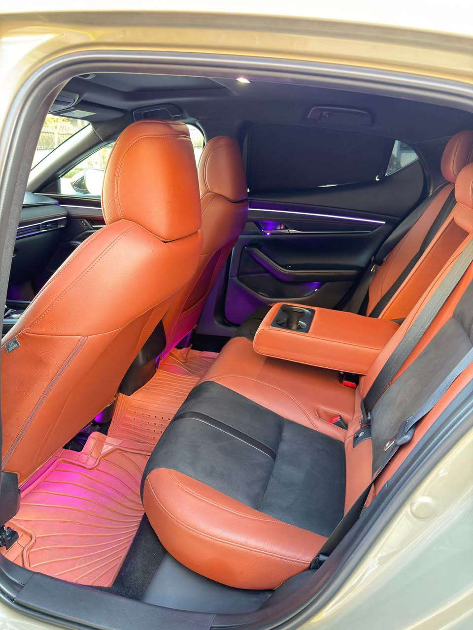 Mazda 3 prefferd  sport 2.5 torbo awd model 
2024
‎مەکینە ٢.٥ تۆربۆ 
‎ ڕەنگی عەسکەری٢٤٠٠٠ کیلۆمەتر دوپارچە بۆیاخە
(JM1BPBYY9R1701086)  
‎مواسەفات فولل
‎سلاید  
‎کوشن هیتەر
‎کوشن خەزن 
‎ڕادار ئۆتۆ ستۆپ 
‎ڕاداری خەتی جادە 
‎ڕاداری ناو چەی کوێر 
‎فلچەی جام قەترە 
‎چوار جام فول ئۆتۆ
‎ئۆتۆ هۆڵد 
‎حاسە
‎برێک بەسمە
‎بەسمە 
‎دەرگا بەسمە 
‎لایت فول لید 
‎فڵچە ئۆتۆ لەگەڵ باران خێراو خاو ئەبێتەوە
‎کوشن جڵدی کرێمی
‎کامێرا
‎تەبرید دوو بەش
‎کار پلەی 
‎ئەندرۆید پلەی
داژبڵ و کوشن ئەلکەنتارا 
‎زۆر مواسەفاتی تر
ڕەقەم سلێمانی ماڵی دۆستە 146گەڵاو مەجالێکی برایەنە
***********
*********** السليمانية, العراق
