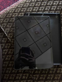 ايباد 9 • ٦٤ • مستعمل
