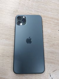 آيفون ١١ برو ماكس • ٢٥٦ • نجف