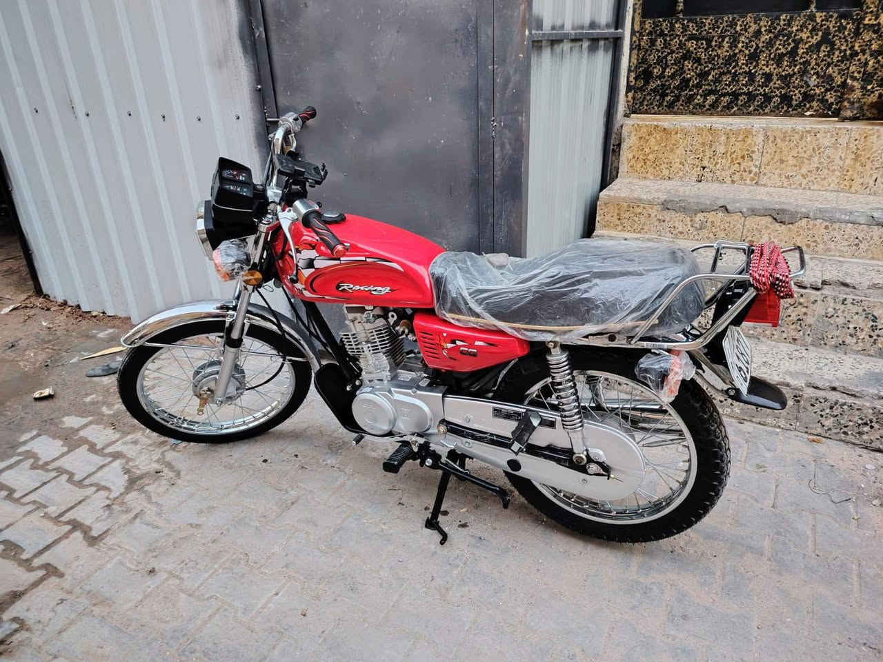 السلام عليكم أخوان دراجه نامه موديل 2020 تعمير جديد كله أصلي رقم وسنويه بصره تحويل  يوم كفاله عامه الدراجه سنويه لل 2030 السعر 1850 وبيها مجال العنوان البصره الزبير الرقم واتساب ***********
