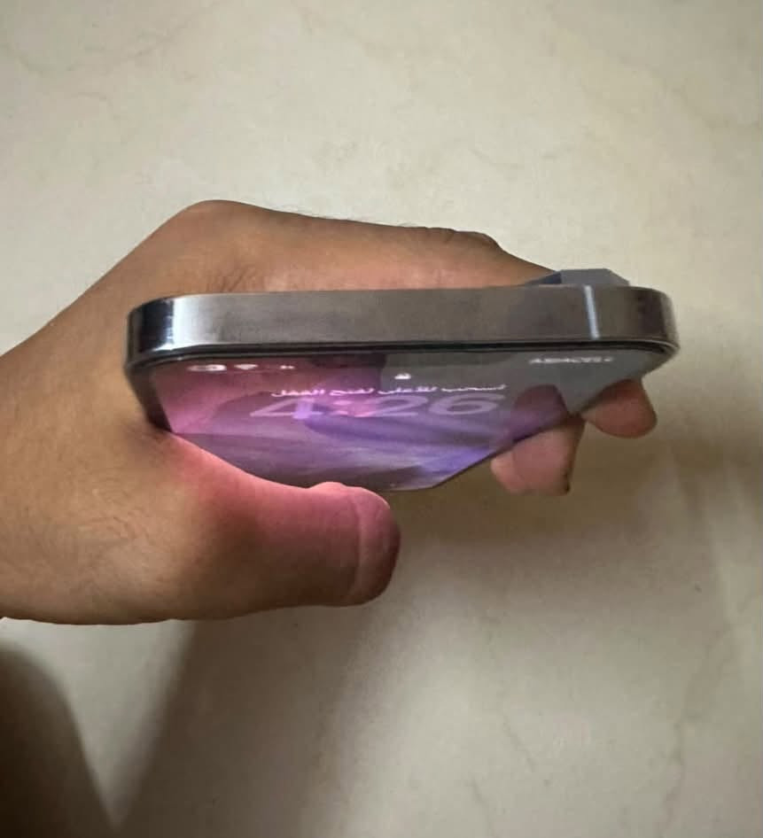 السلام عليكم ايفون13 برو ماكس جهاز نضيف شخط مابي ذاكرة 256 بطارية 🔋82 مكفول من كلشي فقط مبدل شاشه اصليه للاستفسار *********** السعره600 وبي مجال
