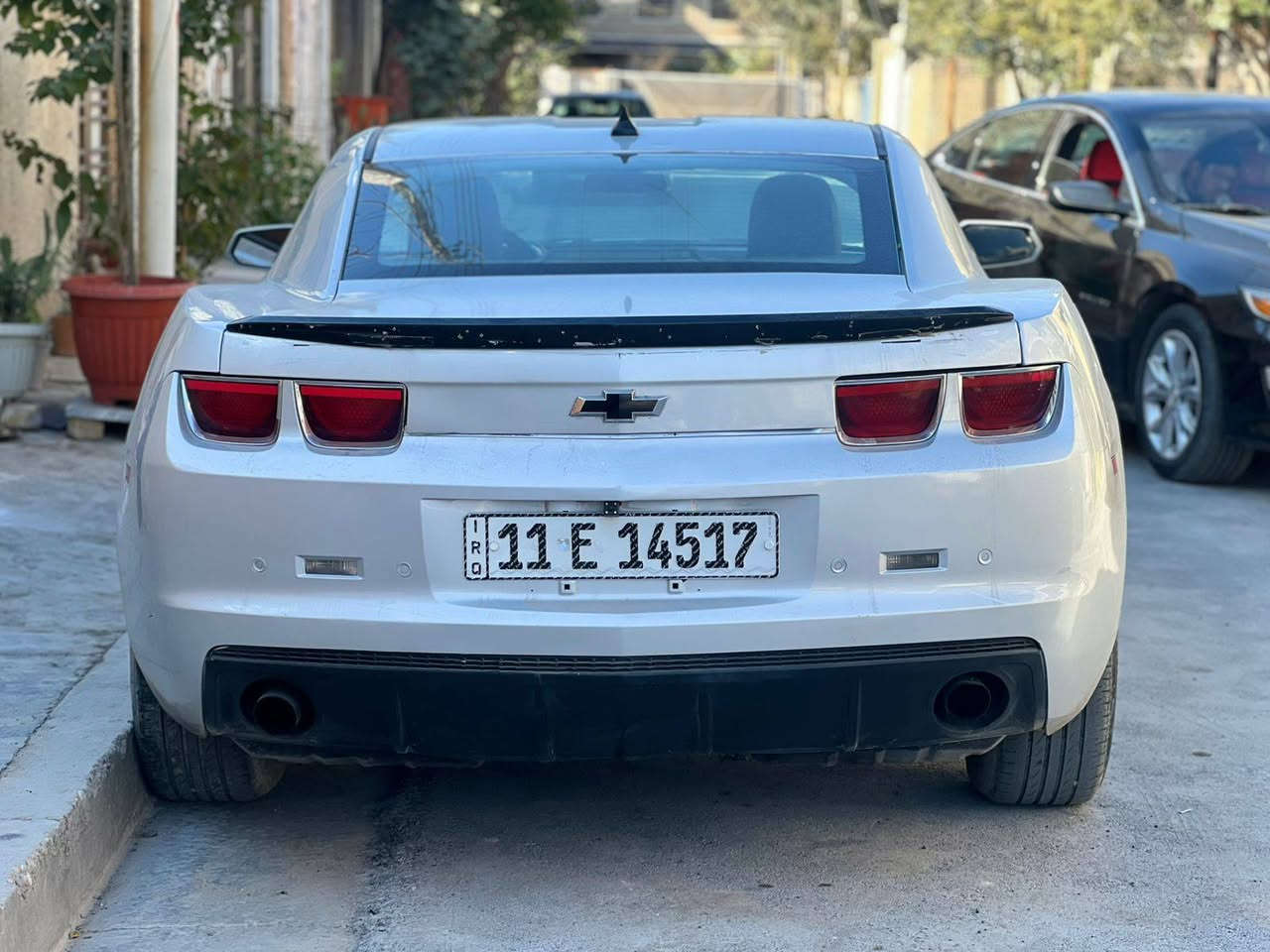 كمارو ٢٠١٣ ٦ سلندر
رقم بغداد جديد 
نقد بدون مراوس او اقصاد
هزة جديدة
السيارة بيهة ٥ قطع صبغ ابيع حزام
السيارة احلى من الصور 
٨٤ وبيهة مجال حك الجية
***********
تحويل ثاني يوم 
سنوية باسمي
مكانها بغداد الشعب
