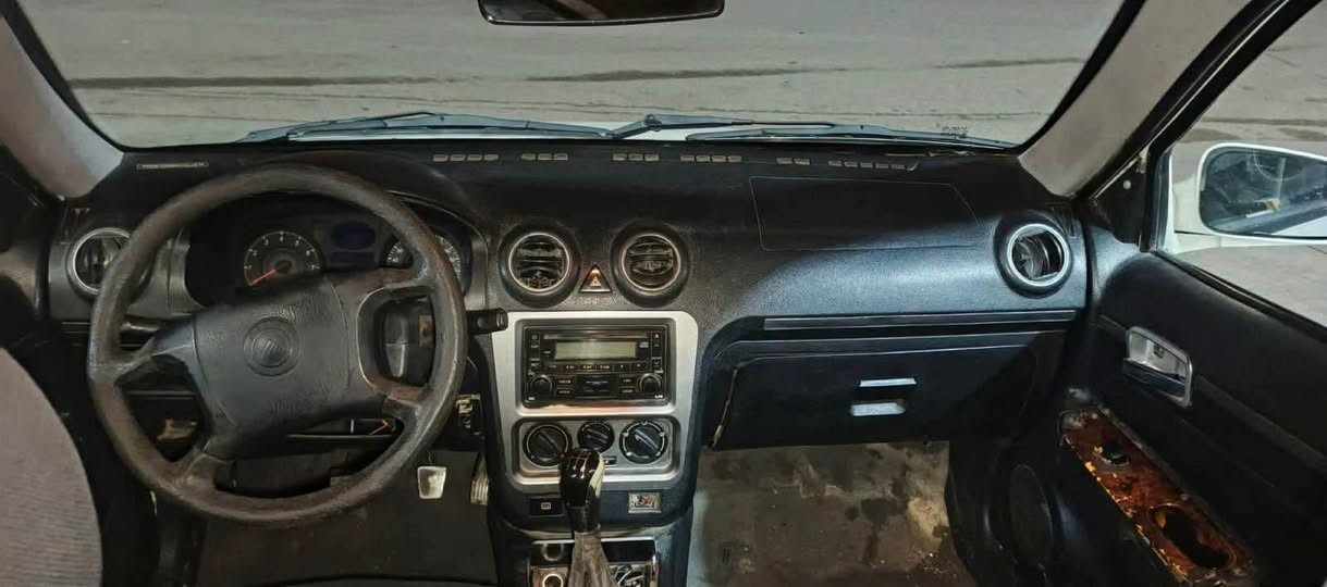 جیلی 2013 بۆ فرۆشتن سەنەوی و حاسیبە بە شەرتی ئەوەلیات چوار تایەی تازە تەجیلو مکەبەرەو کارەبای و فلچەو گەرمی بەشەرت گێری بەشەرت مەکینەی تۆزێ مەسرەفی هەیەو بەس نرخیشی 16 گەڵاو مەجالێکی برایانە گۆرینەوەش ئەکەم لەسەر دڵگرتن
*********** السليمانية, العراق
