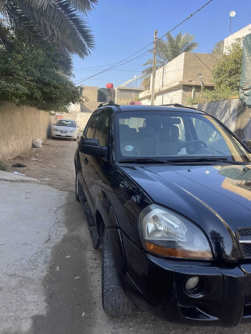 توسان خليجي فول مواصفات شاشة وكامرا وبانوراما فقط بيها بنيد كلير
سعر السيارة 115$ 
للتواصل
***********
