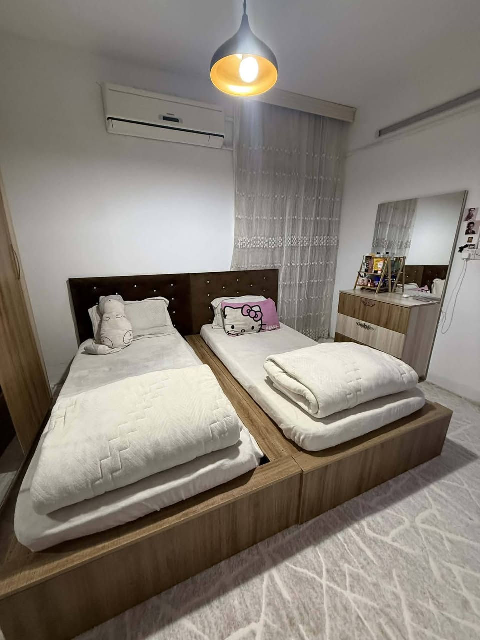 ئەم تاخمە نووستنە بۆ فرۆشتن دەستکردە سەر سیسەمەکانی  لەگەڵە ٤٠٠ و معمەلە  ژمارەی واتساپ و ڤایبەر: ***********
