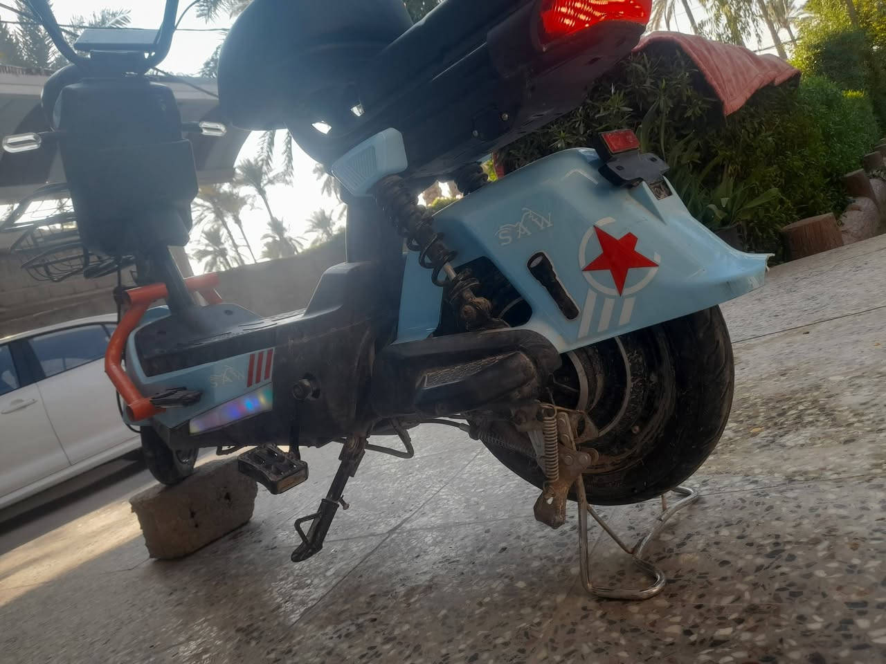 بايسكل شحن للبيع كلشي شغال ماعدا الجوزه ما سوبج عطلانه كلشي شغال بصمتين سويجين اشارات ضوه عالي لتواصل. ***********مكاني كربلاء فريحه قرب جامعه فريحه السعر 425بي مجال حك الجيه
