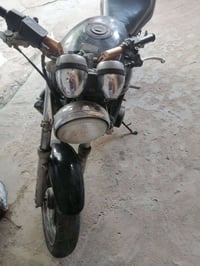 بطح بانده  للبيع نضيف باقي التفاصيل يم هذه الرقم 07773810733