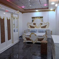 غرفه نوم • نضيفه • كلشي