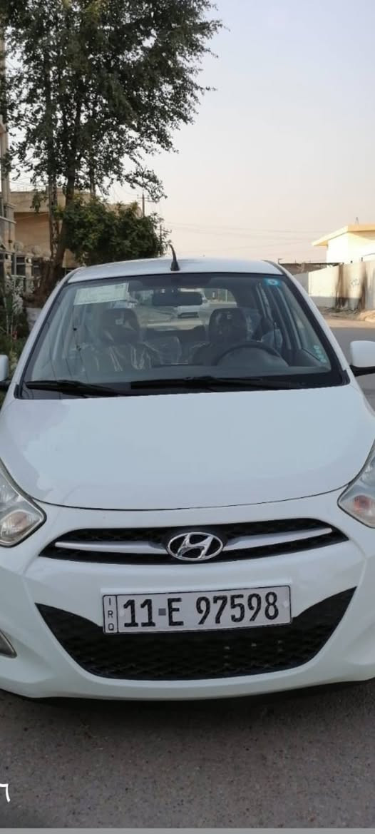 السلام عليكم سيارة للبيع هونداي i10 الشركة العامة موديل ٢٠١٣ رقم بغداد ابأسمي محرك ٤ سلندر ماشية ٧٢ والسيارة بلادية على وضع الشركة مكفول كير ومحرك على وضع الشركة ومكفولة من الصبغ ماعدا مكانين بارد خفيف والسعر ٨٢ وبي مجال بسيط مكاني بغداد للاتصال ***********
