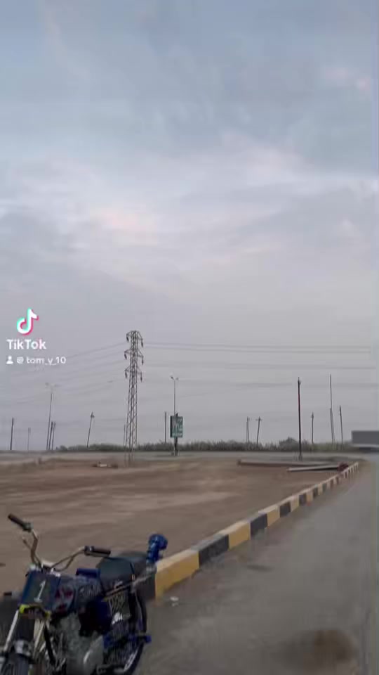 السيت للبيع مو دراجة انتبه المكان الخالص زنبور ***********
