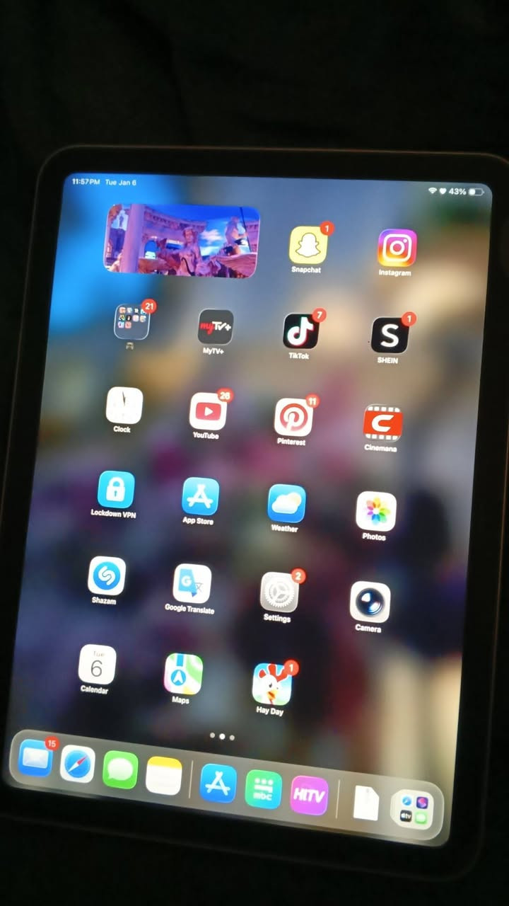 ايباد 11 جهاز جدا جديد ذاكرة ٦٤
بدون ملحقات 
جهاز ضمان ويخبل
السعر٣٢٥
***********
