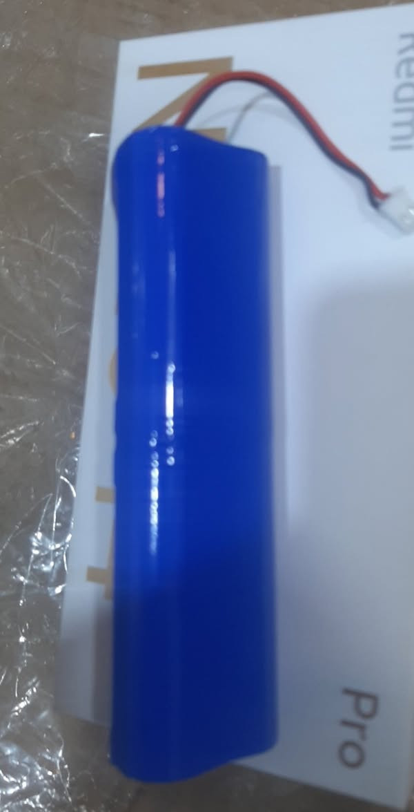 ٤ قطع 
بطاريات لليثيوم اليفيدنه يخلي سعر بالمعقول وبالعافية عليك


**إذا كنت صاحب هذا الإعلان وتريد حذفه لأي سبب، رجاءا أرسل رسالة إلى الدعم الفني**