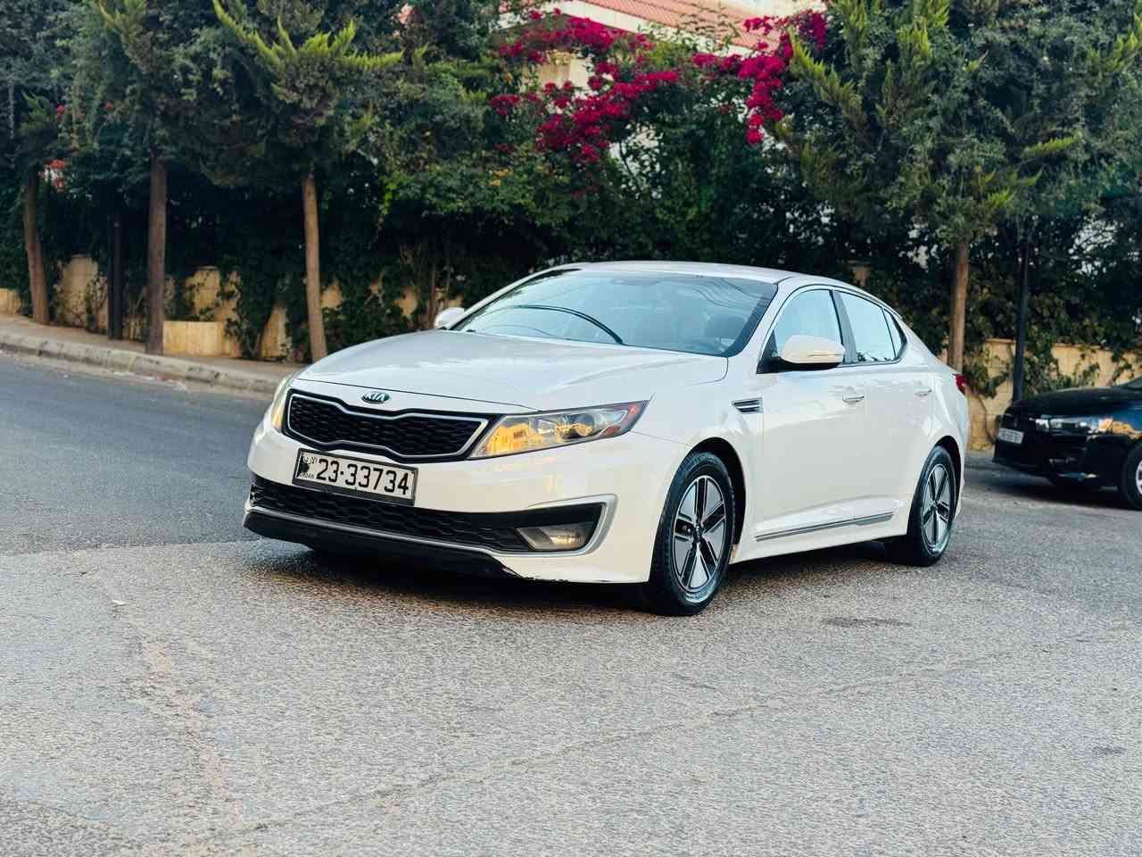 كيا أوبتما 2012
كلين تايتل  فحص كامل  يوجد اورق كارسير نظيف  ممشى قليل 
بدون ملاحضات 
استخدام شخصي 
فل كامل  معاد الفتحه 
 

 كوشوك جديد ياباني 
الاضافات :

• بطارية ليثيوم
• كاميرا خلفية

 
 
• غرفة  كتان بحاله الوكاله  بيج 
• حساسات امامية
• مثبت سرعة
• مانع انزلاق
• استيرنق متحرك
• تحكم طارة

• بصمة تشغيل
• بصمة أبواب
• دخول ذكي
• إنارة ترحيبية
• مري كهرباء
• غمازات عالمري
 
• جنط قياس 16
• شاشة اعطال
•
• زجاج كهرباء ملون
• عداد ديجيتال

• اضوية خلفية LED
• حساسات إضاءة
• إنارة امامية تلقائية Auto
• نظام صوتي مميز جدا Harman Kardon
• نظام Auto Hold

 
  
• حساسات دخول الإنفاق
• حساسات ضغط هواء الإطارات
• نظام ECO + TRIP

• 3 أنظمة قيادة (eco, ev, sport)
• كندشن مركزي
• مري تعتيم
• هولد كب
• ركايات وسط
• بلوتوث
للاستفسار 0776079175

السعر 7900


**إذا كنت صاحب هذا الإعلان وتريد حذفه لأي سبب، رجاءا أرسل رسالة إلى الدعم الفني**