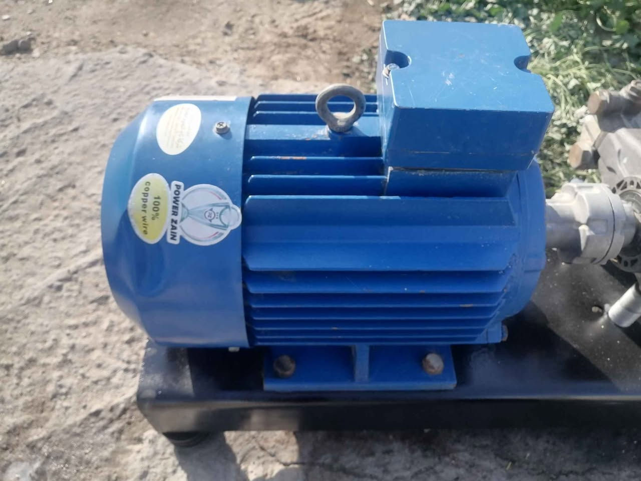 سلام عليكم؛ ماطور غسل سيارات خمسه ونص حصان؛ ماطور شغال ونظيف وجديد؛
رقم الهاتف *********** السماوا, المثنى
