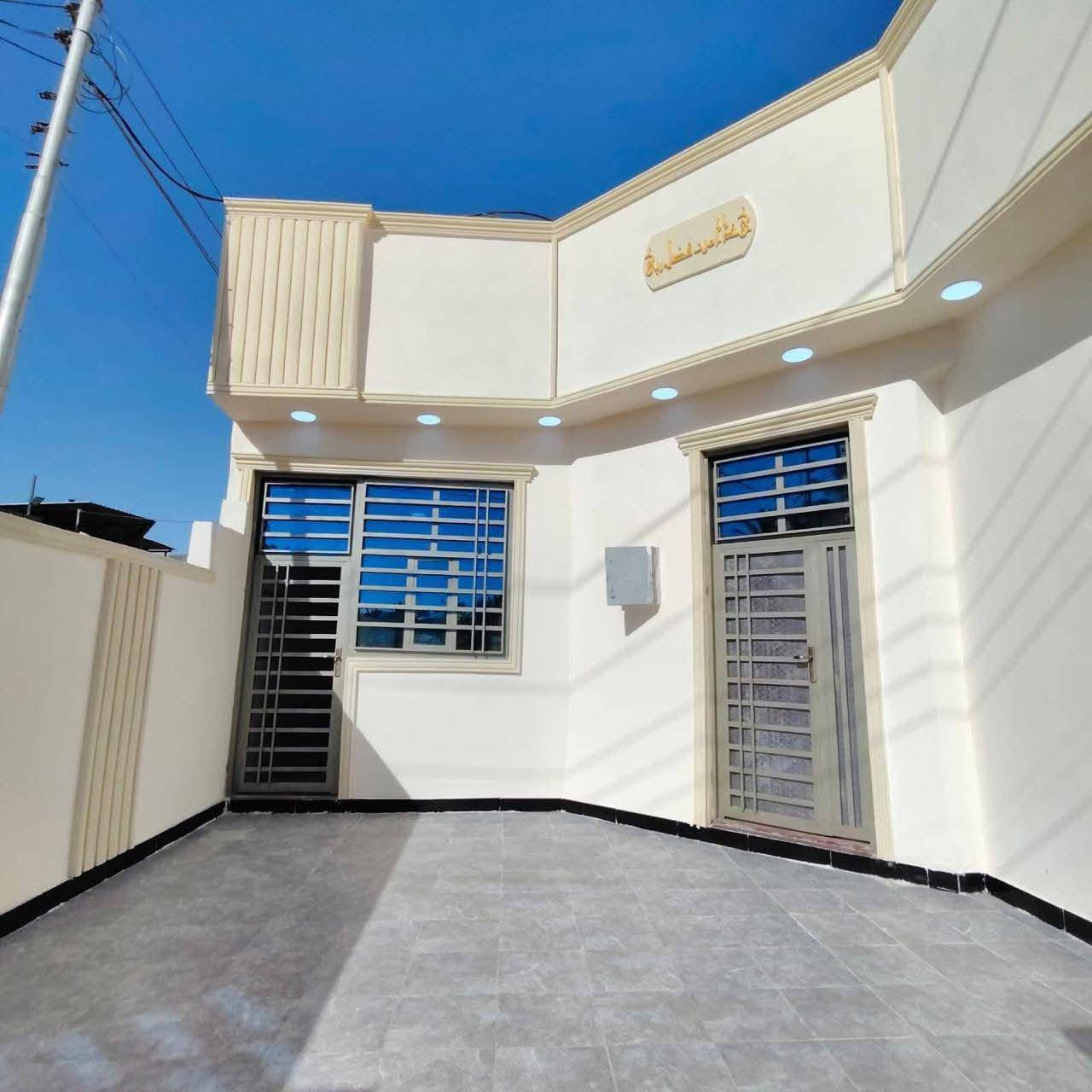 🏘 بيتين للبيع – بناء حديث
📍 الموقع: البصرة / أبي الخصيب / حمدان
✨ جميع الخدمات متوفرة
📄 الطابو: زراعي عراقي
📐 المساحة:
▪️ مساحة كل بيت 200 متر مربع
🏗 تفاصيل كل بيت:
▪️ بناء حديث
▪️ غرفتان نوم
▪️ صالتان
▪️ مطبخ
▪️ ديوانية
▪️ صحيات
▪️ كراج سيارة
▪️ حديقة
💰 السعر: 117 مليون للبيت الواحد
🔄 قابل للتفاوض
📞 للاستفسار والاتصال:
*********** البصرة, العراق
