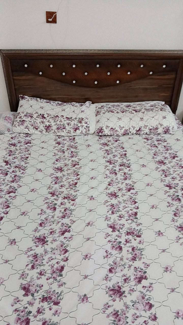 غرفة نوم للبيع


**إذا كنت صاحب هذا الإعلان وتريد حذفه لأي سبب، رجاءا أرسل رسالة إلى الدعم الفني**