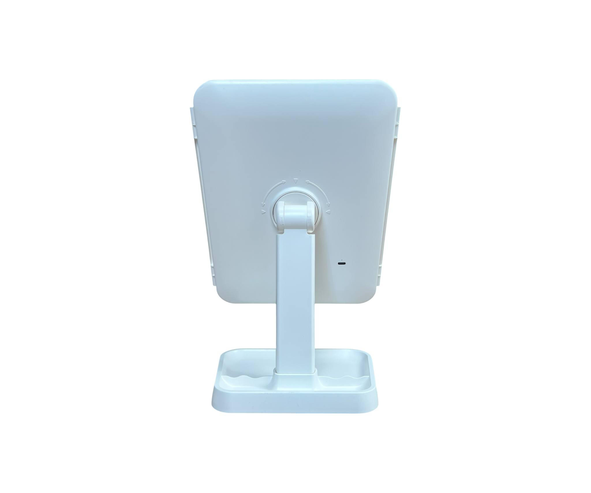 السعر 20الف دينار توصيل 5 الاف دينار
مرآة تجميل مع اضائة LED قابلة للتعديل

الاستخدامات:

مرآة تجميل LED قابلة للتعديل مثالية للاستخدام اليومي في تطبيقات العناية الشخصية، مثل وضع المكياج أو ترتيب الشعر.

تناسب جميع الأعمار ويمكن استخدامها في المنزل أو أثناء السفر.

توفر إضاءة متوازنة وواضحة لتمكنك من إجراء مكياج دقيق دون أي عيوب.

المميزات:

إضاءة LED مدمجة: توفر إضاءة متوازنة وناعمة تقلل من الظلال وتساعد في الحصول على رؤية دقيقة.

إضاءة بثلاث درجات الوان مناسبه لكل انواع البشرة.

تصميم قابل للتعديل: يمكنك تعديل زاوية المرآة بسهولة للحصول على أفضل زاوية رؤية.

قابلة للفصل: المرآة قابلة للفصل لسهولة الحمل والتخزين.

قاعدة ثابتة: تحتوي على قاعدة ثابتة تحافظ على ثباتها أثناء الاستخدام.

سلك USB قابل للتمديد: يأتي مع سلك USB بطول 80 سم لسهولة الشحن من أي مصدر طاقة.

شاشة عاكسة عالية الوضوح: المرآة مصنوعة من زجاج عالي الجودة لضمان وضوح الصورة.

تصميم عصري: تصميم أنيق وعصري يناسب أي مكان.

محتويات الصندوق:

مرآة تجميل LED.

سلك الشحن نوع C.

الملاحظات:

يفضل شحنها بالكامل عند اول استخدام.

يفضل تنظيف المرآة باستخدام قطعة قماش ناعمة للحفاظ على جودتها.

قياس الكارتون:

طول: 22 سم  عرض: 7 سم  ارتفاع: 35 سم.

قياس المرآة عند الفتح:

طول: 40 سم  عرض: 26 سم.

ارتفاع المنتج: 30 سم.

طول السلك: 80 سم. بغداد, العراق


**إذا كنت صاحب هذا الإعلان وتريد حذفه لأي سبب، رجاءا أرسل رسالة إلى الدعم الفني**