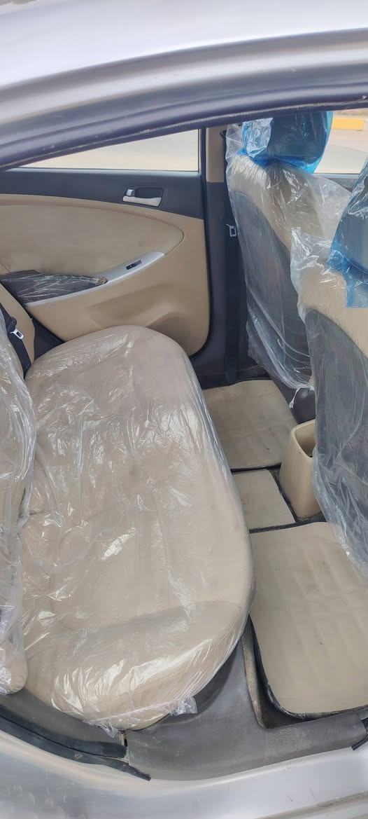 اكسنت . 2014
جاهزه من كلشي بيها رصعات قليله بارد
74 وبيها مجال ***********
بابل
