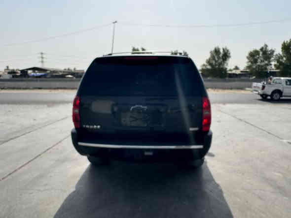 السلام عليكم تاهو موديل ١١ فول موصفات LTZ سياره ماتصرف عليها ربع عنوان بغداد تصل وخادم (***********)
