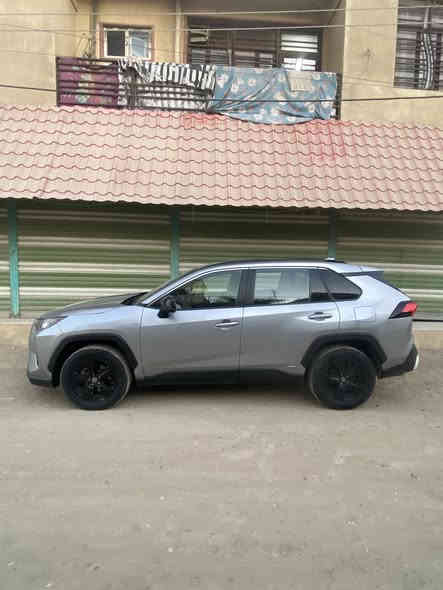 RAV 4 LE Hybrid 2022 4wd
السلام عليكم
للبيع راف فور موديل 2022 هايبرد
رقم بغداد مكان بغداد
جاهزه من كل النواحي تبريد تدفئة مكينه كير بطاريات صدر امامي خلفي درايم شفتات اماميه جديدة خلفية ع شركة
انضمه قياده 
Sport
Normal
ECO
Trail (نضام الثلوج و الطرق الوعره)
صور الحادث و السونار موجوده بالمنشور وبيها باب خلفي ايمن بارد
السعر خاص او اتصل
*********** واتساب
