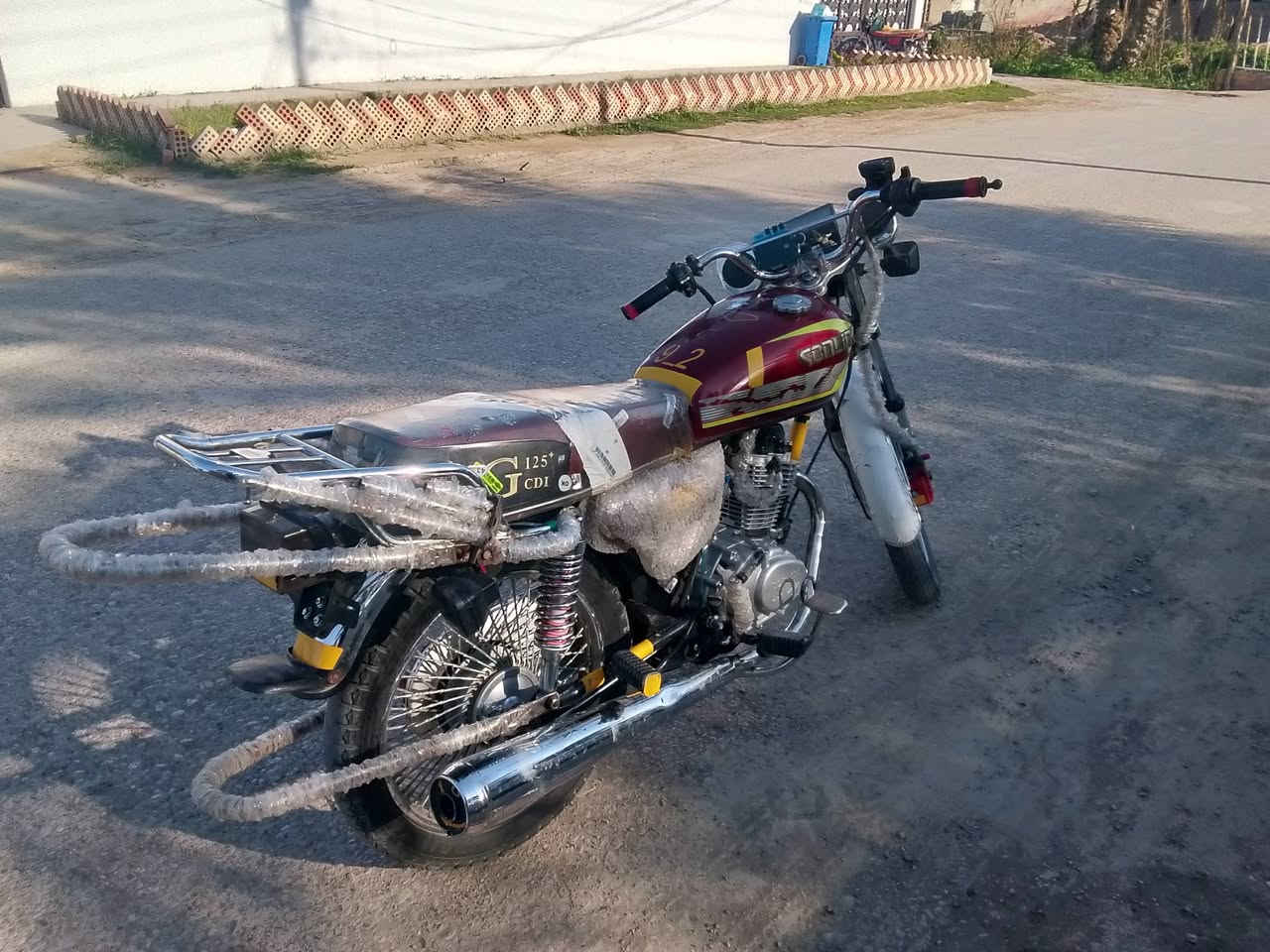 دراجة تايكر للبيع ختم سونك موديل 2024نضافة خير من الله السعر 650 وبيهة مجال الرقم*********** اتصل واتساب المكان جسر خرنابات
